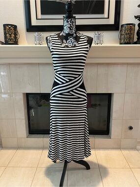 Massimo Black and White Striped Sleeveless Midi Dress